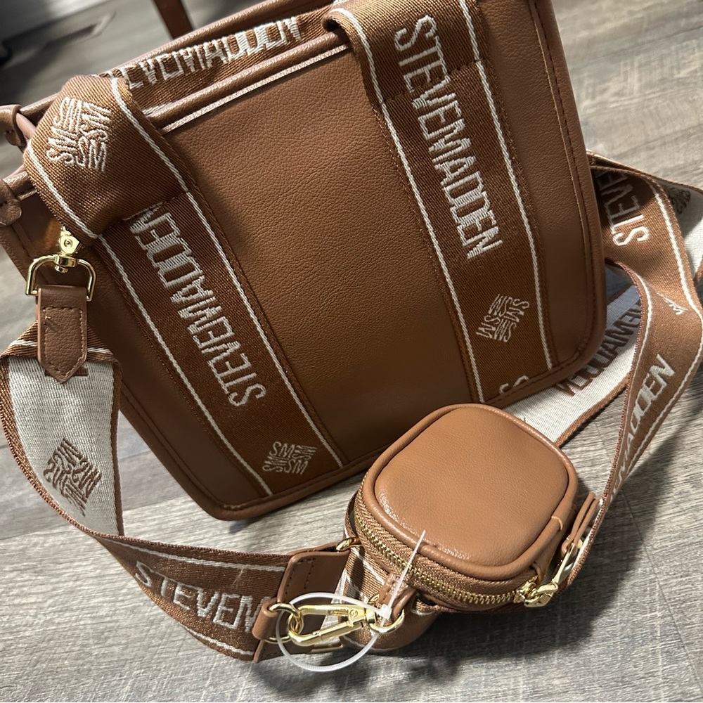 Steve Madden Tan Messenger Bag with Logo Strap - Picture 2 of 3